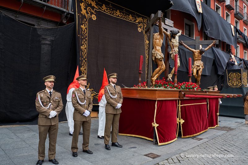 Sermón de las Siete Palabras proclamado por el Arzobispo de Madrid, Carlos Osoro, en la Plaza Mayor de Valladolid. Viernes Santo. Valladolid. Castilla y León. España. © Javier Prieto Gallego