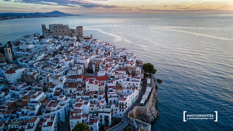 Peñíscola desde un dron al amanecer. Castellón. Comunidad de Valencia. España. © Javier Prieto Gallego.