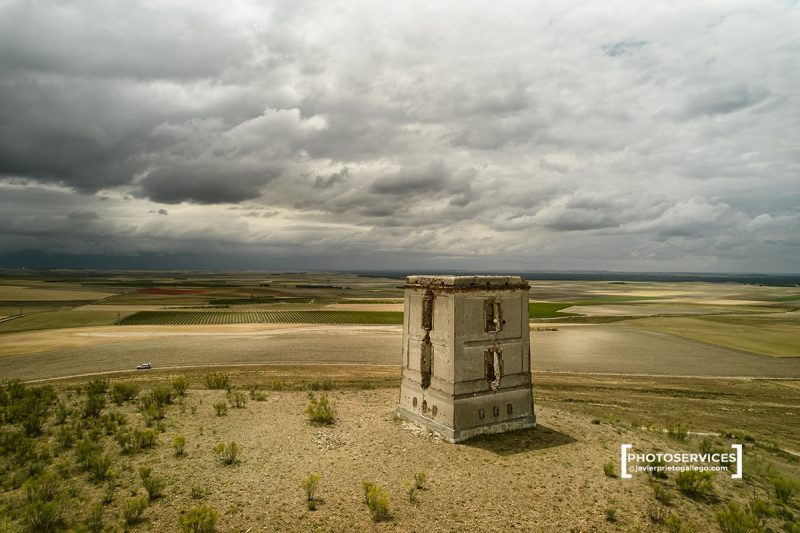 Torre de Lutero. Telégrafo óptico. Almenara de Adaja. Valladolid. Castilla y León. España © Javier Prieto Gallego.