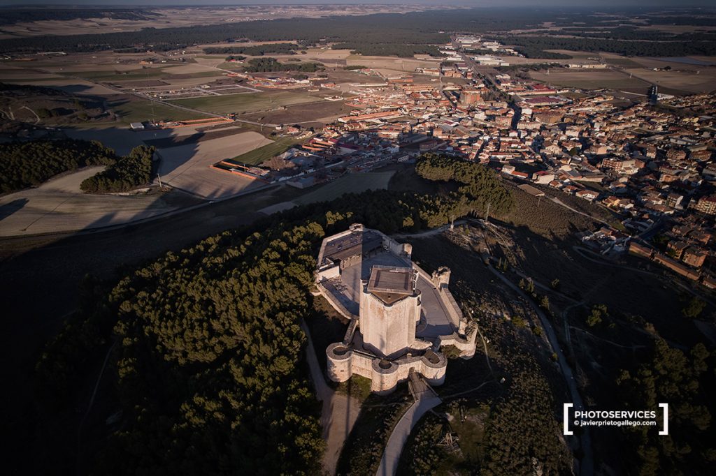 Castillo de Íscar. Valladolid. Castilla y León. España. © Javier Prieto Gallego.