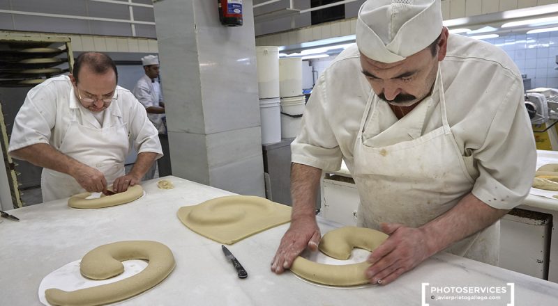 Obrador. Pastelería Cubero. Exhibe una colección de monumentos vallisoletanos a escala hechos de azúcar. Valladolid. Castilla y León. España © Javier Prieto Gallego