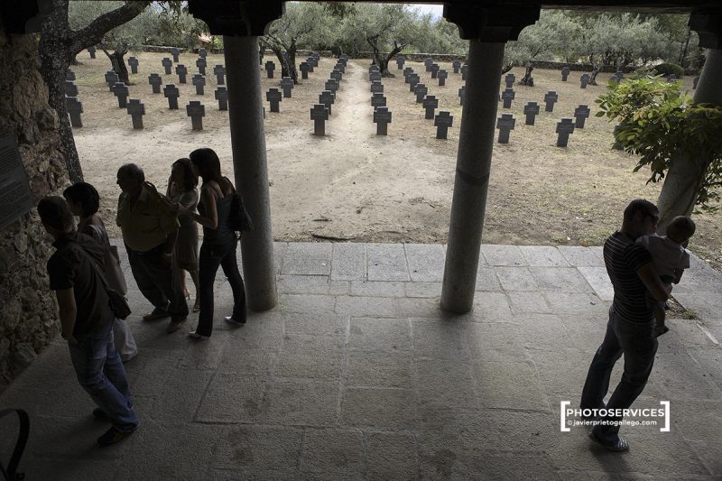 Cementerio Alemán. Aquí reposan los restos de soldados 26 alemanes caídos en territorio español durante la Primera Guerra Mundial y 154 durante la Segunda Guerra Mundial. Localidad de Cuacos de Yuste. Comarca de la Vera. Cáceres. Extremadura. España. © Javier Prieto Gallego